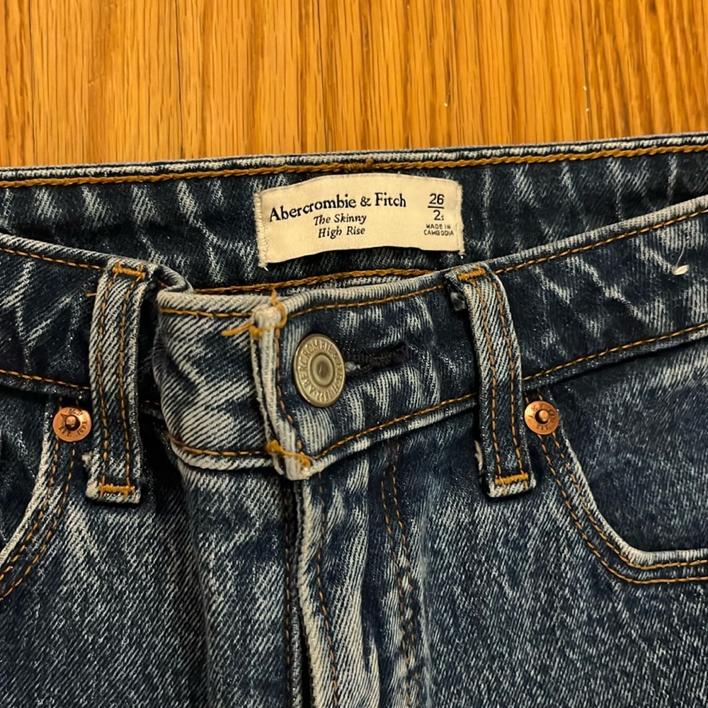 Abercrombie The Skinny High Rise | curve love | 26/2S